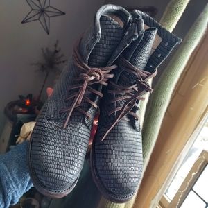 IN SEARCH OF BS MANCHESTER SIZE 6.